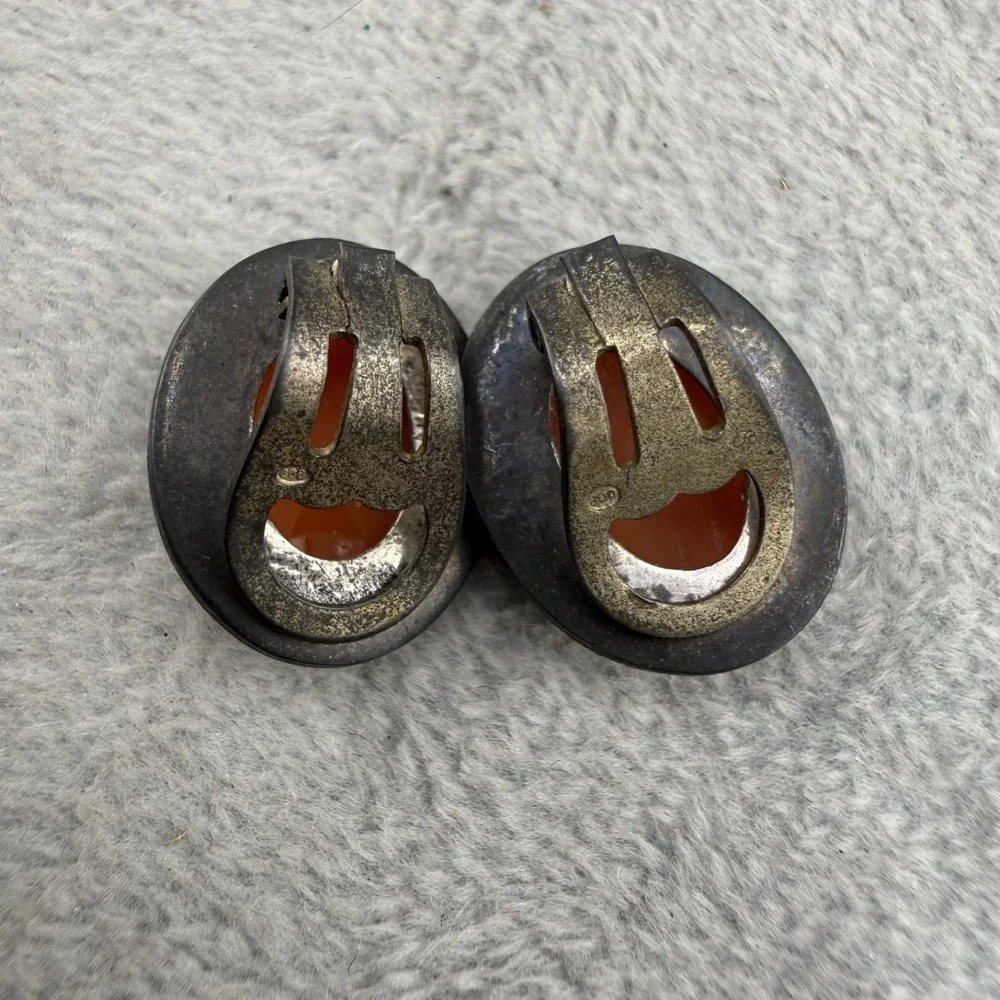 Vintage Cameo Clip On Earrings‎ Silver Tone